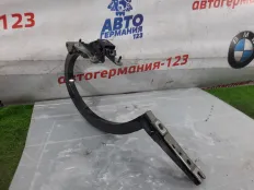 Петля крышки багажника BMW 320D 2019 41007481967 G20 B47D20B, левая