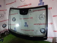 Стекло лобовое Mercedes V220 2017 A4476700200 W447 651.950