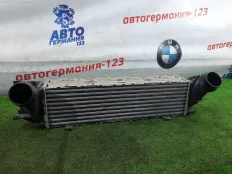 Интеркулер BMW 525i 2012 17117618769 F10 N20B20B