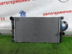 Радиатор BMW 525i 2012 17118672011 F10 N20B20B