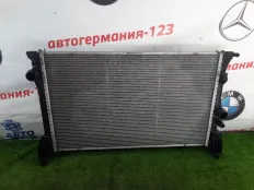 Радиатор Mercedes V220 2017 A4475010001 W447 651.950