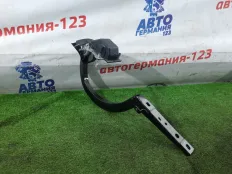 Петля крышки багажника BMW 520d 2017 41007440697 G30 B47D20A, левая