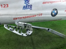 Петля крышки багажника Mercedes E200 2016 A2137500428 W213 274.920, правая