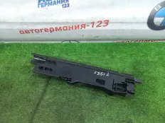 Кронштейн радиатора BMW X5 2011 17118572189 E70 N55B30A, правый