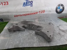 Кронштейн кпп BMW 520d 2017 22326795800 G30 B47D20A