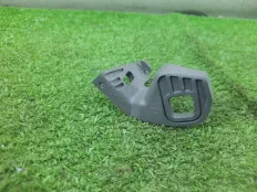 Кронштейн фары BMW 118d 2016 51647273066 F20 B47D20A, правый