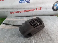 Суппорт тормозной Mercedes E220d 2017 A0114219798 W213 654.920, передний левый
