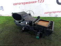Корпус воздушного фильтра Mercedes E220d 2017 A6540902501 W213 654.920