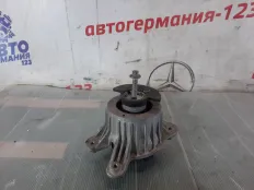 Подушка двигателя Mercedes E220d 2017 A2132400500 W213 654.920, левая