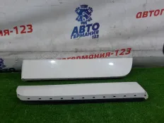 Накладка двери BMW X3 2012 51138052083 F25 N20B20A, задняя