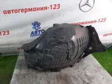 Подкрылок передняя часть Mercedes C200 2015 A2056903201 W205 274.920, передний правый