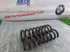 Пружина Mercedes C180 2014 A2043240304 W204 271.820, задняя