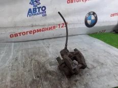 Суппорт тормозной Mercedes C200 2010 A2044230181 W204 271.860, задний левый