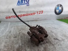 Суппорт тормозной Mercedes C180 2014 A2044230281 W204 271.820, задний правый