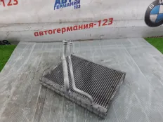 Испаритель кондиционера Mercedes V220 2017 A0008304801 W447 651.950, задний