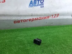 Кнопка открывания багажника BMW 520d 2017 61319327029 G30 B47D20A