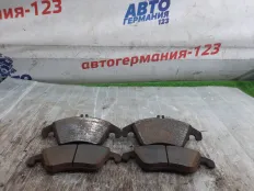 Колодки тормозные Mercedes CLS350 2011 A0004209004 C218 276.952, передние