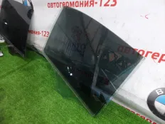 Стекло двери Mercedes C180 2015 A2057350610 W205 274.910, заднее правое