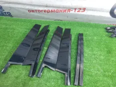 Накладка двери Mercedes C200 2010 A2046902587 W204 271.860