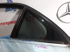 Форточка двери Mercedes E300 2013 A2127300155 W212 276.952, левая