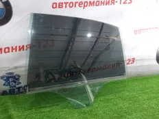 Стекло двери Mercedes C180 2015 A2057350510 W205 274.910, заднее левое