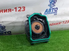 Сабвуфер BMW 523d 2017 65136800954 G30 B47D20A, правый