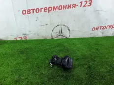 Маслозаливная горловина Mercedes A180 2018 A2820181100 W177 282.914