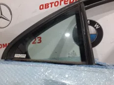 Форточка двери Mercedes C180 2010 A2047300155 W204 271.860, правая