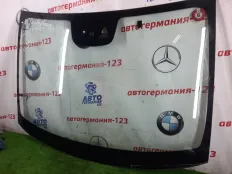Стекло лобовое Mercedes V220 2016 A4476700200 W447 651.950