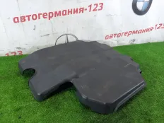 Декоративная крышка двигателя Mercedes V220 2016 A6510102667 W447 651.950