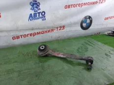 Рычаг Mercedes C180 2013 A2043308711 W204 271.820, передний левый