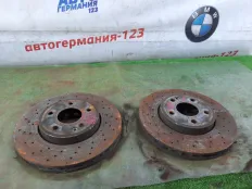 Диски тормозные Mercedes GLA180 2015 A2464212512 X156 270.910, передние