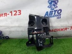 Кронштейн бампера Mercedes A180 2018 A1778853402 W177 282.914, задний правый