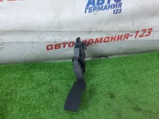Педаль газа Mercedes A180 2018 A1773002100 W177 282.914