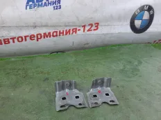 Кронштейн крыла Mercedes A180 2018 A1778802100 W177 282.914