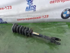 Стойка Mercedes C180 2015 A2053209230 W205 274.910, передняя