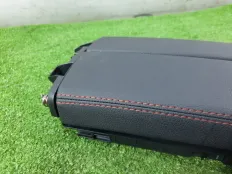 Подлокотник Mercedes A180 2018 A1776806603 W177 282.914