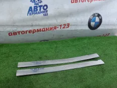 Накладка на порог Mercedes C200 2011 A2046800135 W204 271.860, передняя