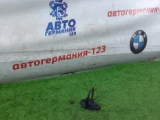 Крюк замка капота Mercedes V220 2016 A4478800002 W447 651.950