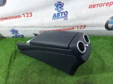 Подлокотник Mercedes C180 2015 A2056801205 W205 274.910