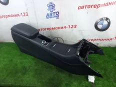 Консоль центральная Mercedes A180 2016 A1766803101 W176 270.910