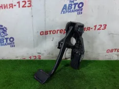 Педаль газа Mercedes A180 2018 A2472902600 W177 282.914