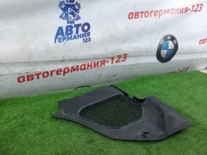 Жабо (решетка под лобовое) BMW 523d 2017 51717388719 G30 B47D20A, левое