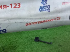 Форсунка стеклоомывателя Mercedes A180 2016 A1768600047 W176 270.910, задняя