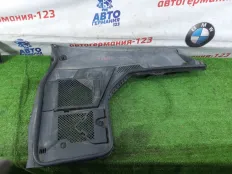 Жабо (решетка под лобовое) Mercedes C200 2015 A2058300803 W205 274.920, правое