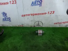 Подушка АКПП Mercedes C200 2015 A2052403300 W205 274.920