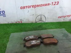 Колодки тормозные Mercedes C180 2010 A0074205520 W204 271.860, передние