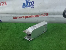 Кронштейн усилителя бампера Mercedes C200 2017 A2056200395 S205 274.920, левый