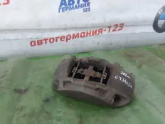 Суппорт тормозной Mercedes C220 2017 A0114219598 W205 651.921, передний левый