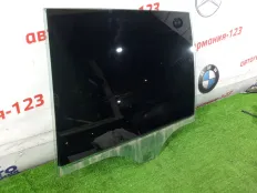 Стекло двери BMW X5 2016 51357470625 F15 N57D30A, заднее левое